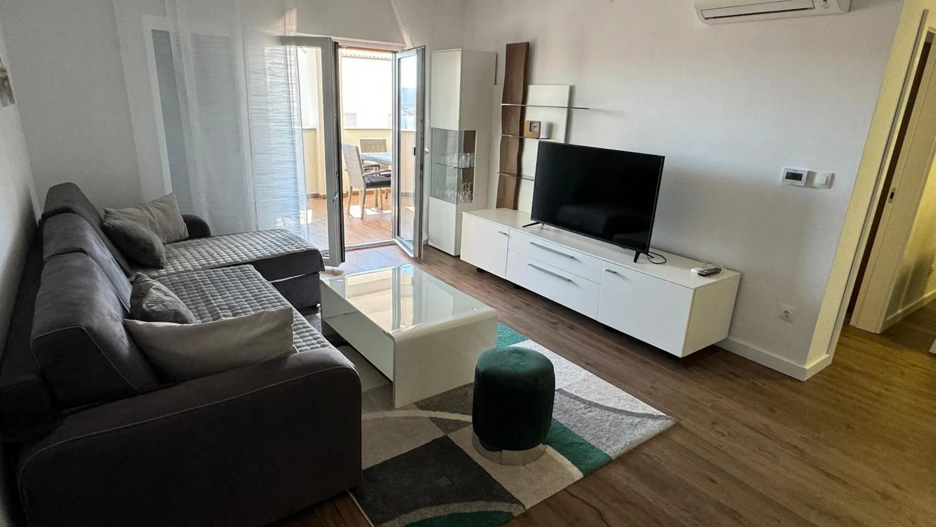Apartmani Jozi Crikvenica 0*,  Croatia